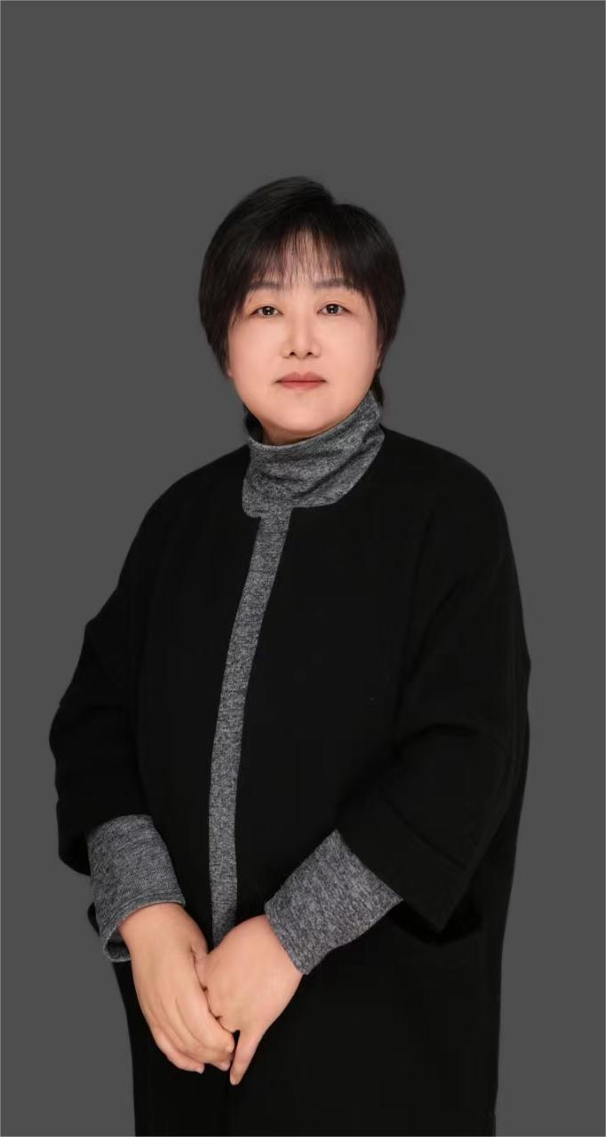 副教授7人
